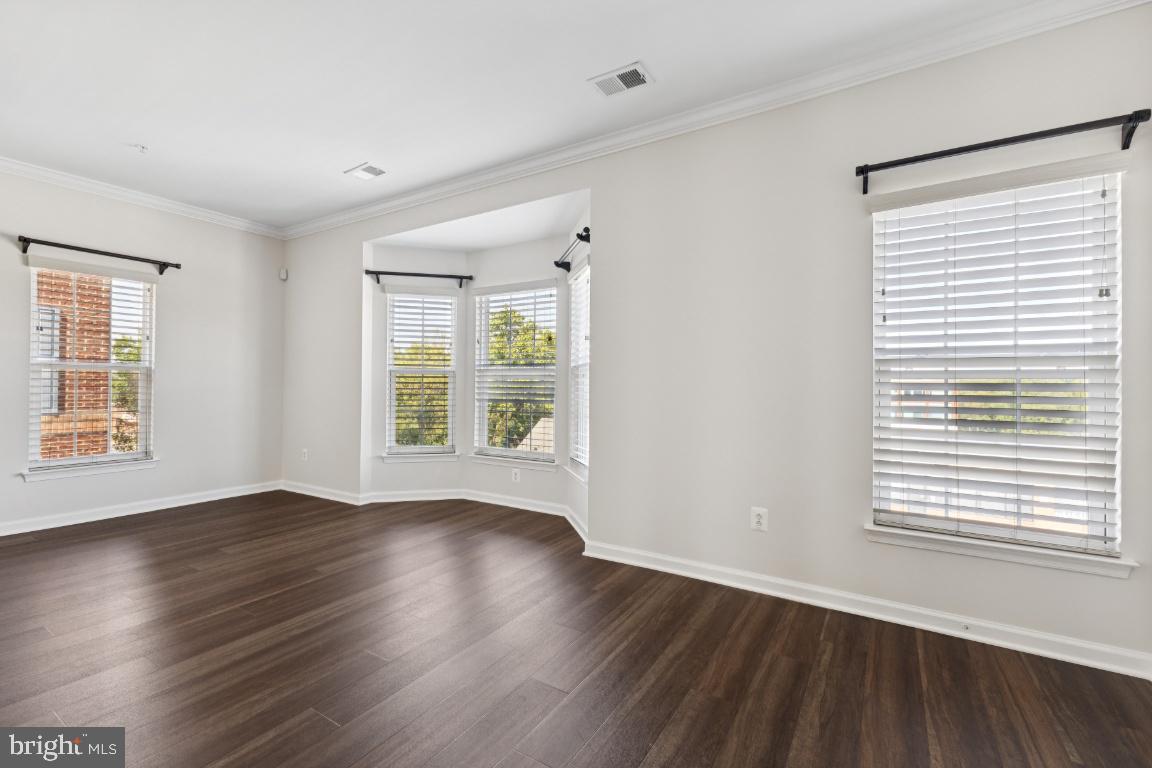 9523 CENTER ST, MANASSAS, Virginia 20110, 3 Bedrooms Bedrooms, ,2 BathroomsBathrooms,Residential,For sale,9523 CENTER ST,VAMN2009316 MLS # VAMN2009316
