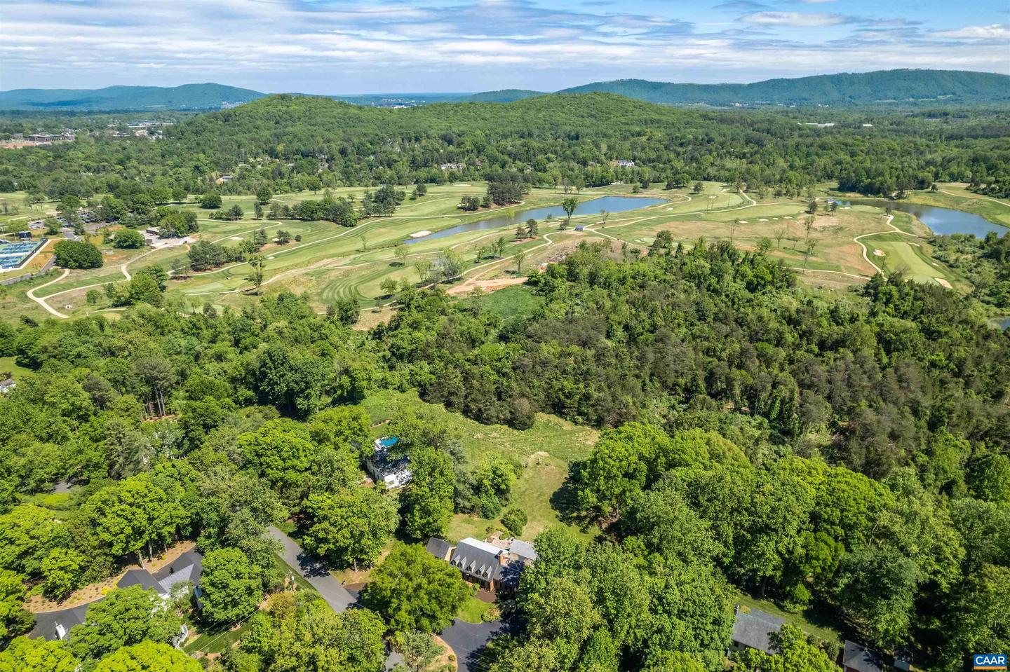 15 EDNAM VILLAGE ST, CHARLOTTESVILLE, Virginia 22903, 3 Bedrooms Bedrooms, ,3 BathroomsBathrooms,Residential,For sale,15 EDNAM VILLAGE ST,668736 MLS # 668736