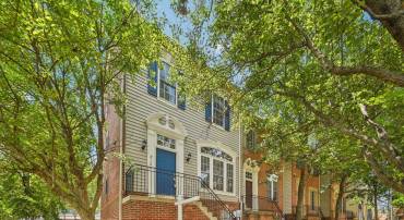8154 SKELTON CIR, FALLS CHURCH, Virginia 22042, 3 Bedrooms Bedrooms, 11 Rooms Rooms,3 BathroomsBathrooms,Residential,For sale,8154 SKELTON CIR,VAFX2265912 MLS # VAFX2265912