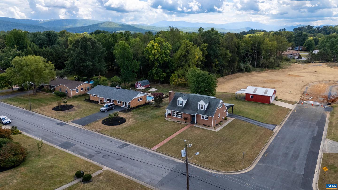 2240 BELVUE RD, WAYNESBORO, Virginia 22980, 4 Bedrooms Bedrooms, ,2 BathroomsBathrooms,Residential,For sale,2240 BELVUE RD,668771 MLS # 668771