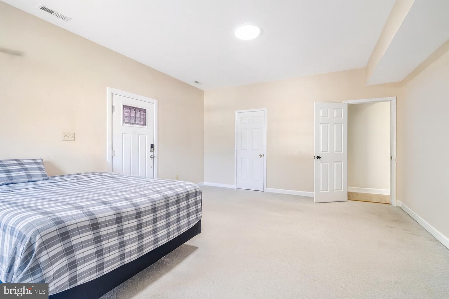 7601 BULL RUN RD, MANASSAS, Virginia 20111, 7 Bedrooms Bedrooms, ,3 BathroomsBathrooms,Residential,For sale,7601 BULL RUN RD,VAPW2103642 MLS # VAPW2103642
