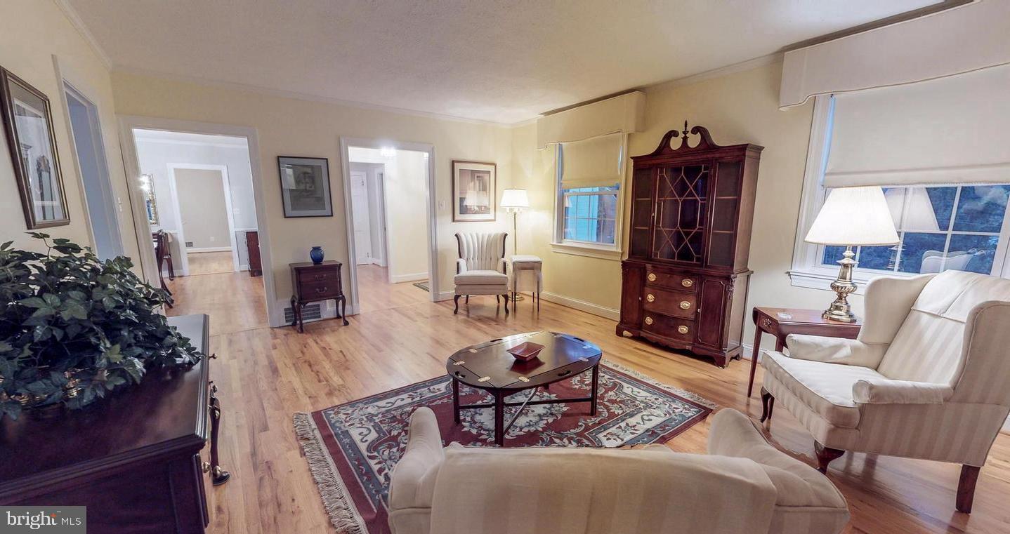 6 MASSIE ST, FRONT ROYAL, Virginia 22630, 5 Bedrooms Bedrooms, ,3 BathroomsBathrooms,Residential,For sale,6 MASSIE ST,VAWR2012238 MLS # VAWR2012238