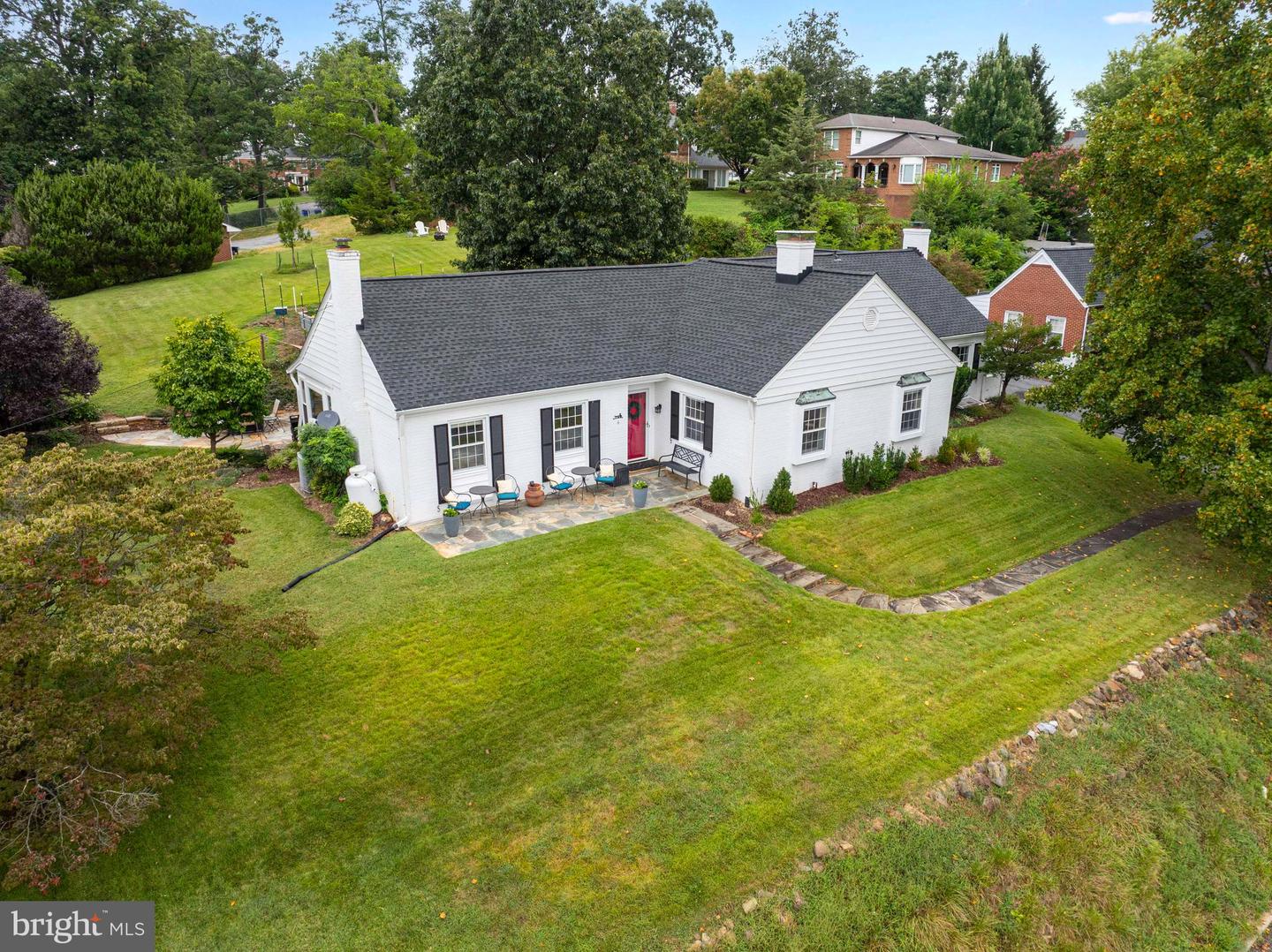 6 MASSIE ST, FRONT ROYAL, Virginia 22630, 5 Bedrooms Bedrooms, ,3 BathroomsBathrooms,Residential,For sale,6 MASSIE ST,VAWR2012238 MLS # VAWR2012238