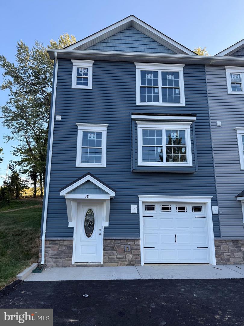 31 DUCK ST W, FRONT ROYAL, Virginia 22630, 3 Bedrooms Bedrooms, ,3 BathroomsBathrooms,Residential,For sale,31 DUCK ST W,VAWR2012254 MLS # VAWR2012254