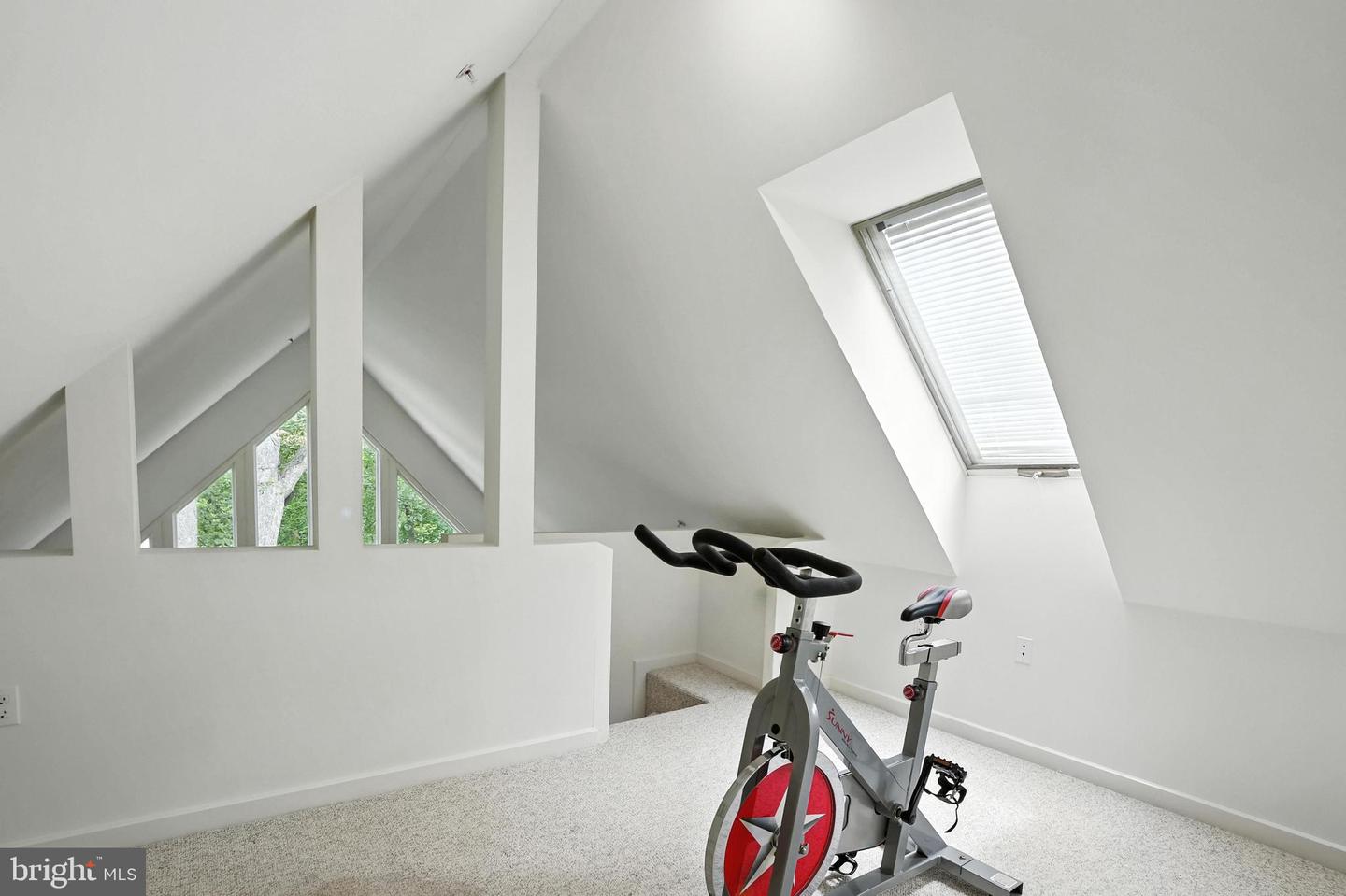 6702 OREGON AVE NW, WASHINGTON, District Of Columbia 20015, 5 Bedrooms Bedrooms, ,4 BathroomsBathrooms,Residential,For sale,6702 OREGON AVE NW,DCDC2221406 MLS # DCDC2221406 6702 OREGON AVE NW, WASHINGTON, District Of Columbia 20015, 5 Bedrooms Bedrooms, ,4 BathroomsBathrooms,Residential,For sale,6702 OREGON AVE NW,DCDC2221406 MLS # DCDC2221406