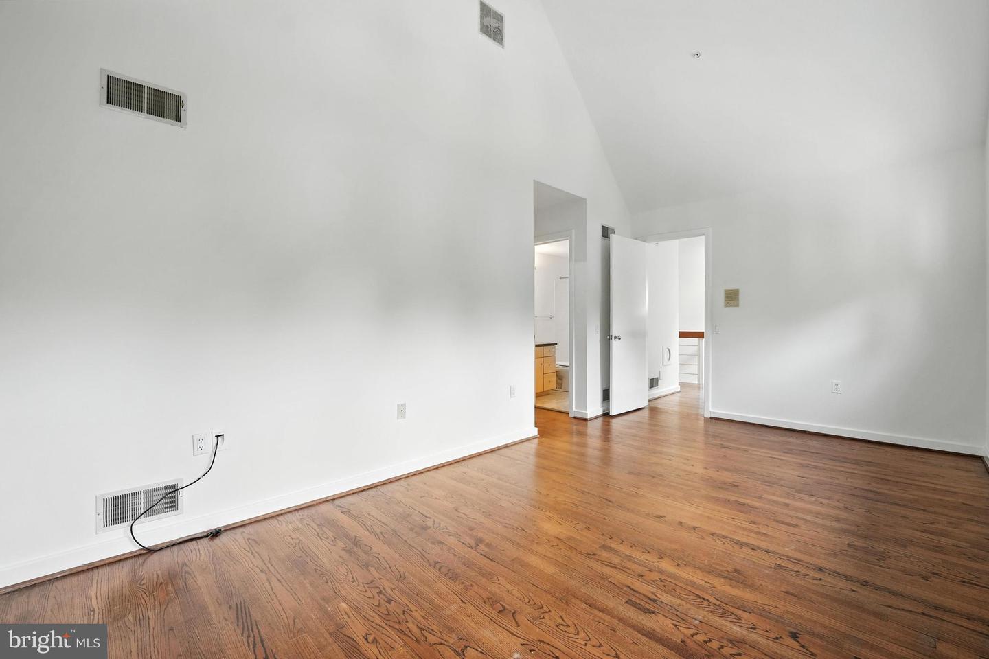 6702 OREGON AVE NW, WASHINGTON, District Of Columbia 20015, 5 Bedrooms Bedrooms, ,4 BathroomsBathrooms,Residential,For sale,6702 OREGON AVE NW,DCDC2221406 MLS # DCDC2221406 6702 OREGON AVE NW, WASHINGTON, District Of Columbia 20015, 5 Bedrooms Bedrooms, ,4 BathroomsBathrooms,Residential,For sale,6702 OREGON AVE NW,DCDC2221406 MLS # DCDC2221406