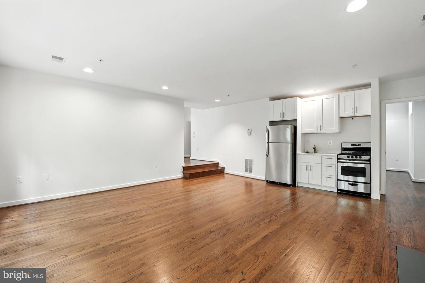 6702 OREGON AVE NW, WASHINGTON, District Of Columbia 20015, 5 Bedrooms Bedrooms, ,4 BathroomsBathrooms,Residential,For sale,6702 OREGON AVE NW,DCDC2221406 MLS # DCDC2221406 6702 OREGON AVE NW, WASHINGTON, District Of Columbia 20015, 5 Bedrooms Bedrooms, ,4 BathroomsBathrooms,Residential,For sale,6702 OREGON AVE NW,DCDC2221406 MLS # DCDC2221406