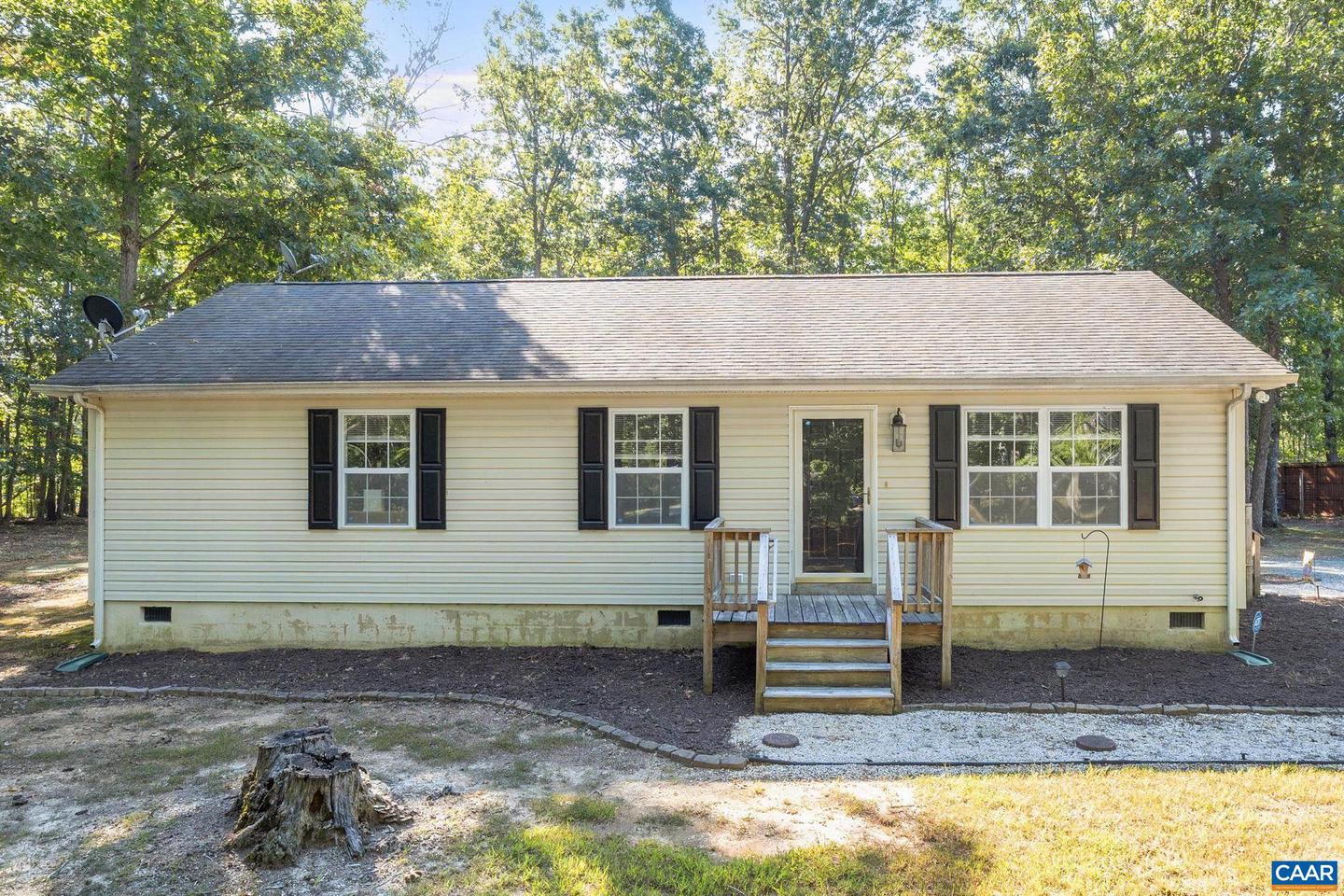 118 HUNTERS HILL LN, GORDONSVILLE, Virginia 22942, 3 Bedrooms Bedrooms, ,2 BathroomsBathrooms,Residential,For sale,118 HUNTERS HILL LN,668794 MLS # 668794