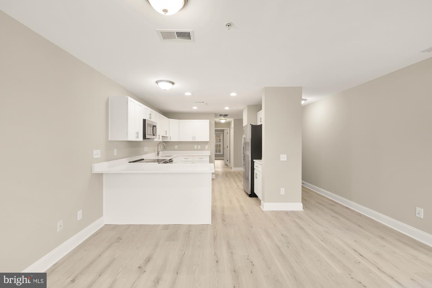 1753 W SE #C, WASHINGTON, District Of Columbia 20020, 2 Bedrooms Bedrooms, ,2 BathroomsBathrooms,Residential,For sale,1753 W SE #C,DCDC2221468 MLS # DCDC2221468