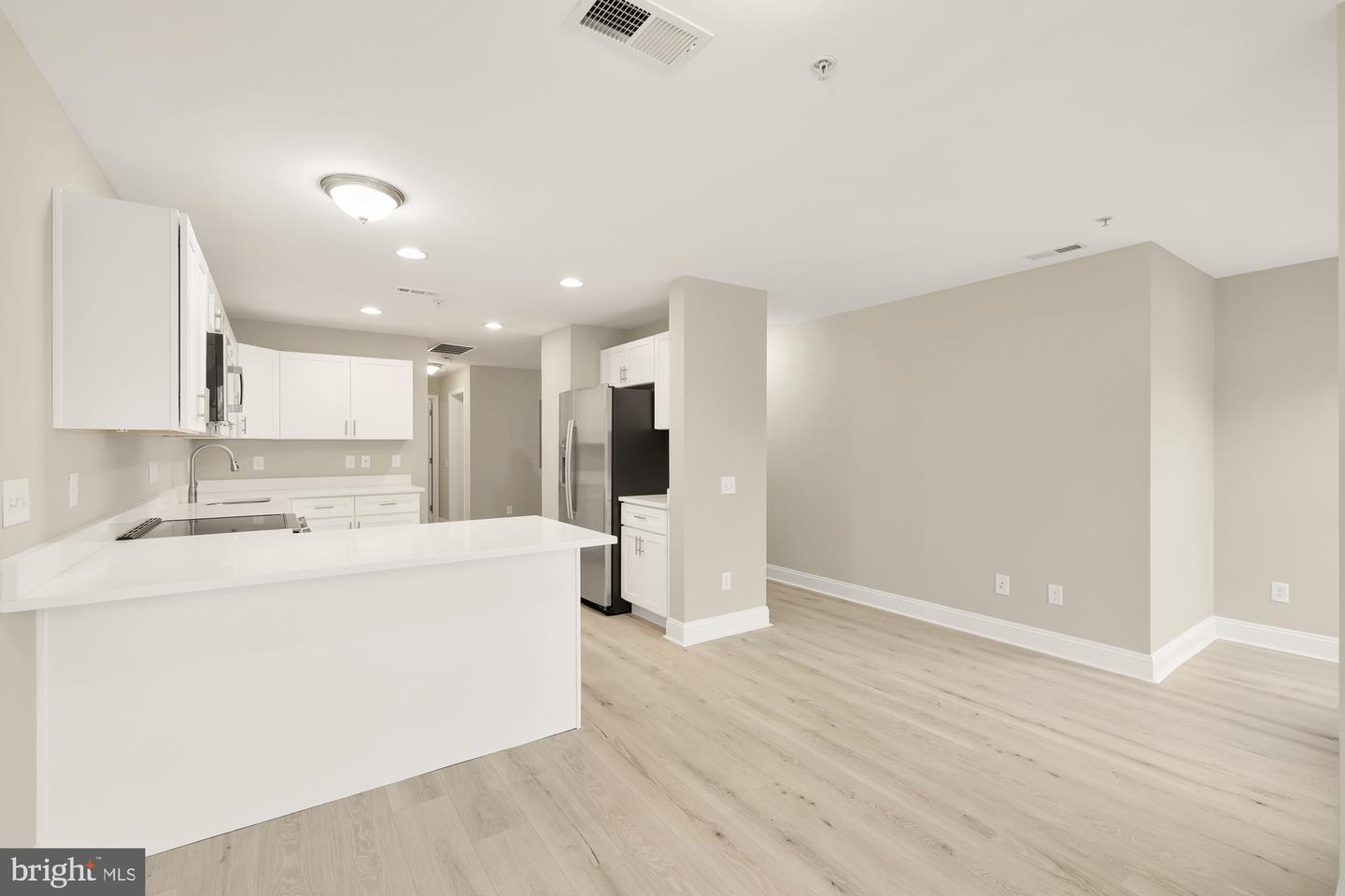 1753 W SE #C, WASHINGTON, District Of Columbia 20020, 2 Bedrooms Bedrooms, ,2 BathroomsBathrooms,Residential,For sale,1753 W SE #C,DCDC2221468 MLS # DCDC2221468