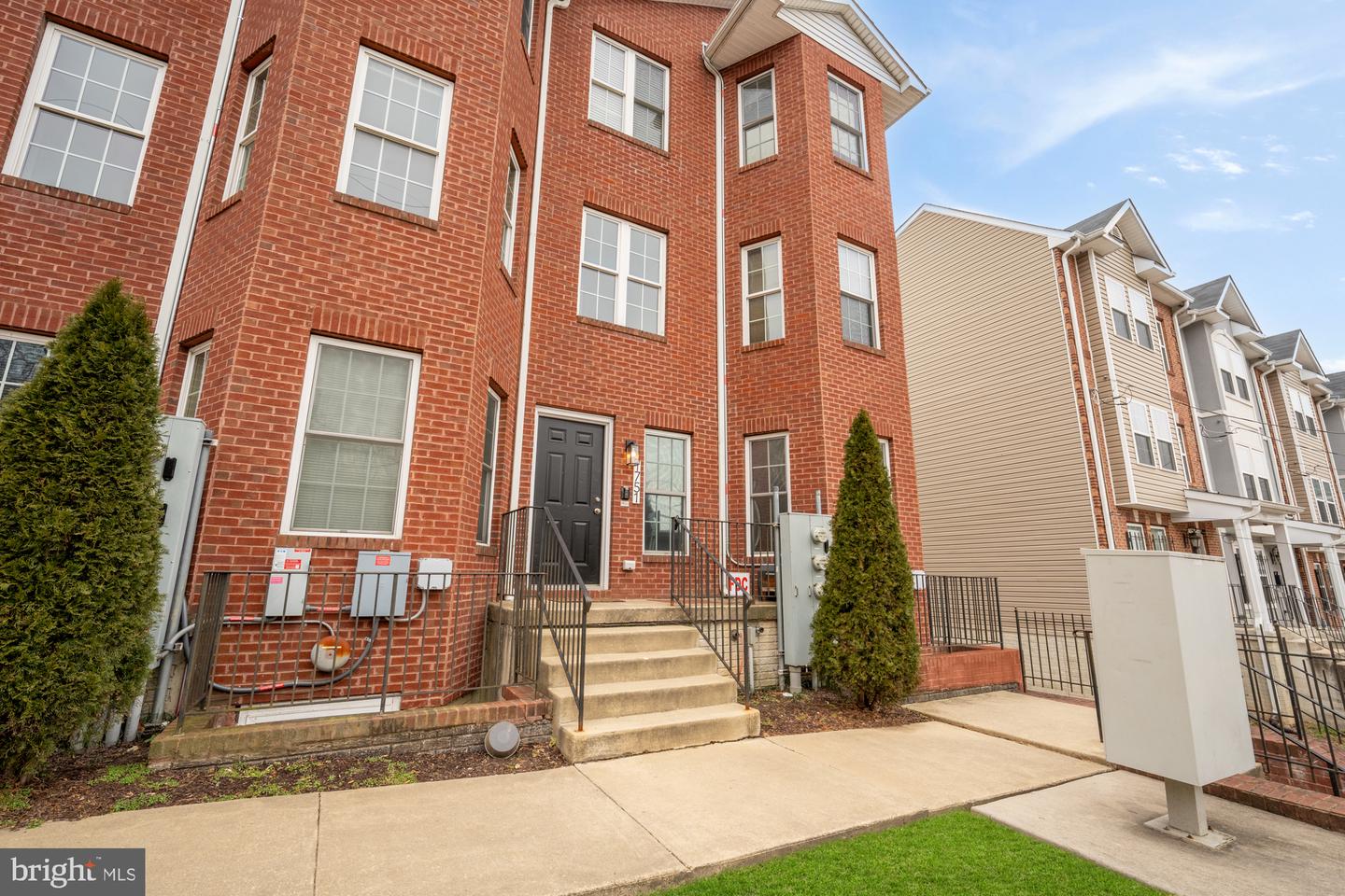 1753 W SE #C, WASHINGTON, District Of Columbia 20020, 2 Bedrooms Bedrooms, ,2 BathroomsBathrooms,Residential,For sale,1753 W SE #C,DCDC2221468 MLS # DCDC2221468
