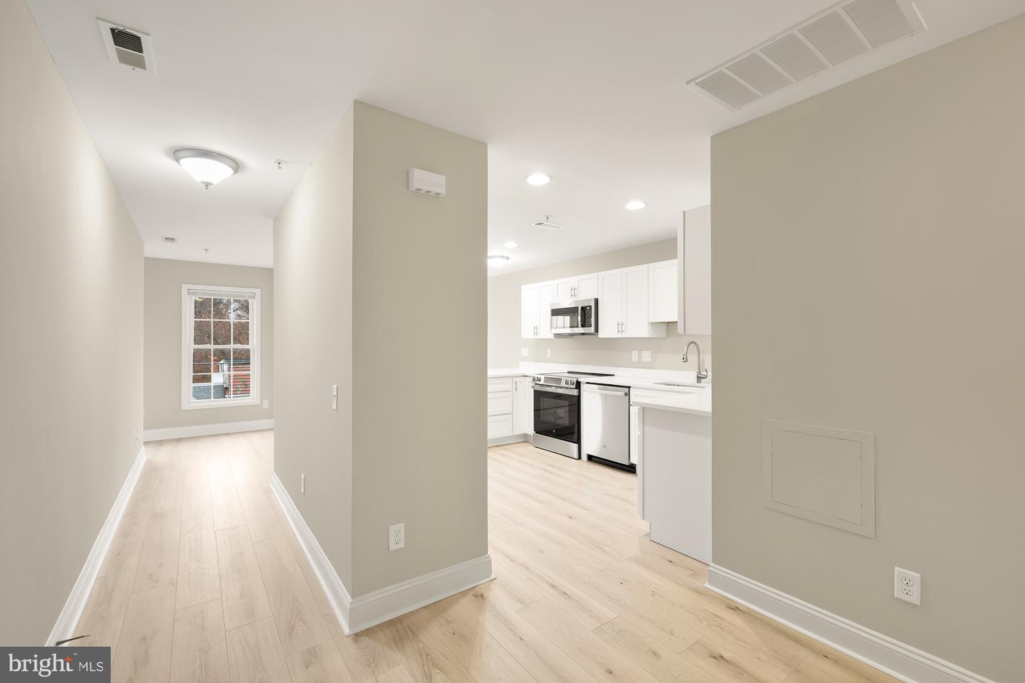 1753 W SE #C, WASHINGTON, District Of Columbia 20020, 2 Bedrooms Bedrooms, ,2 BathroomsBathrooms,Residential,For sale,1753 W SE #C,DCDC2221468 MLS # DCDC2221468