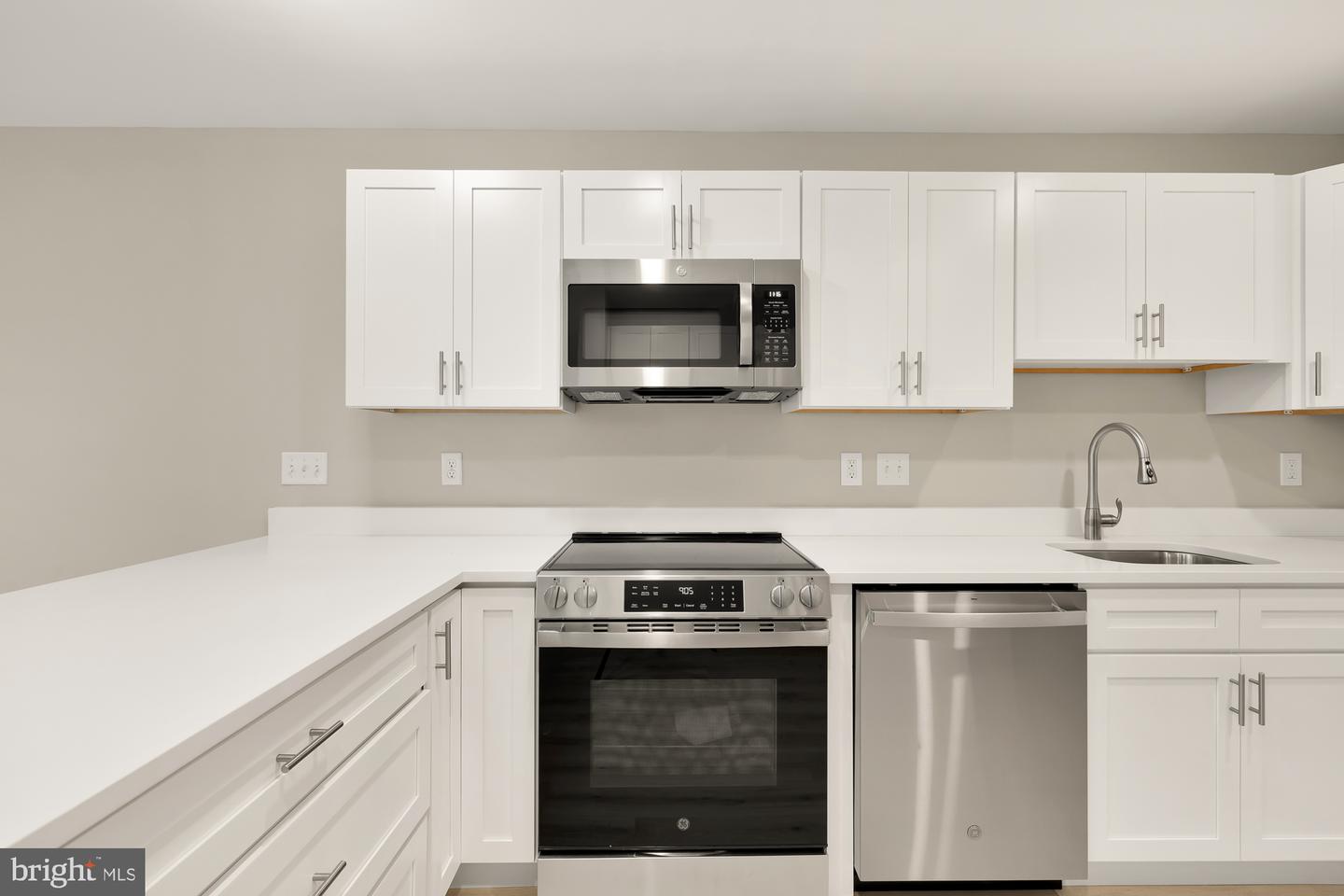 1753 W SE #C, WASHINGTON, District Of Columbia 20020, 2 Bedrooms Bedrooms, ,2 BathroomsBathrooms,Residential,For sale,1753 W SE #C,DCDC2221468 MLS # DCDC2221468