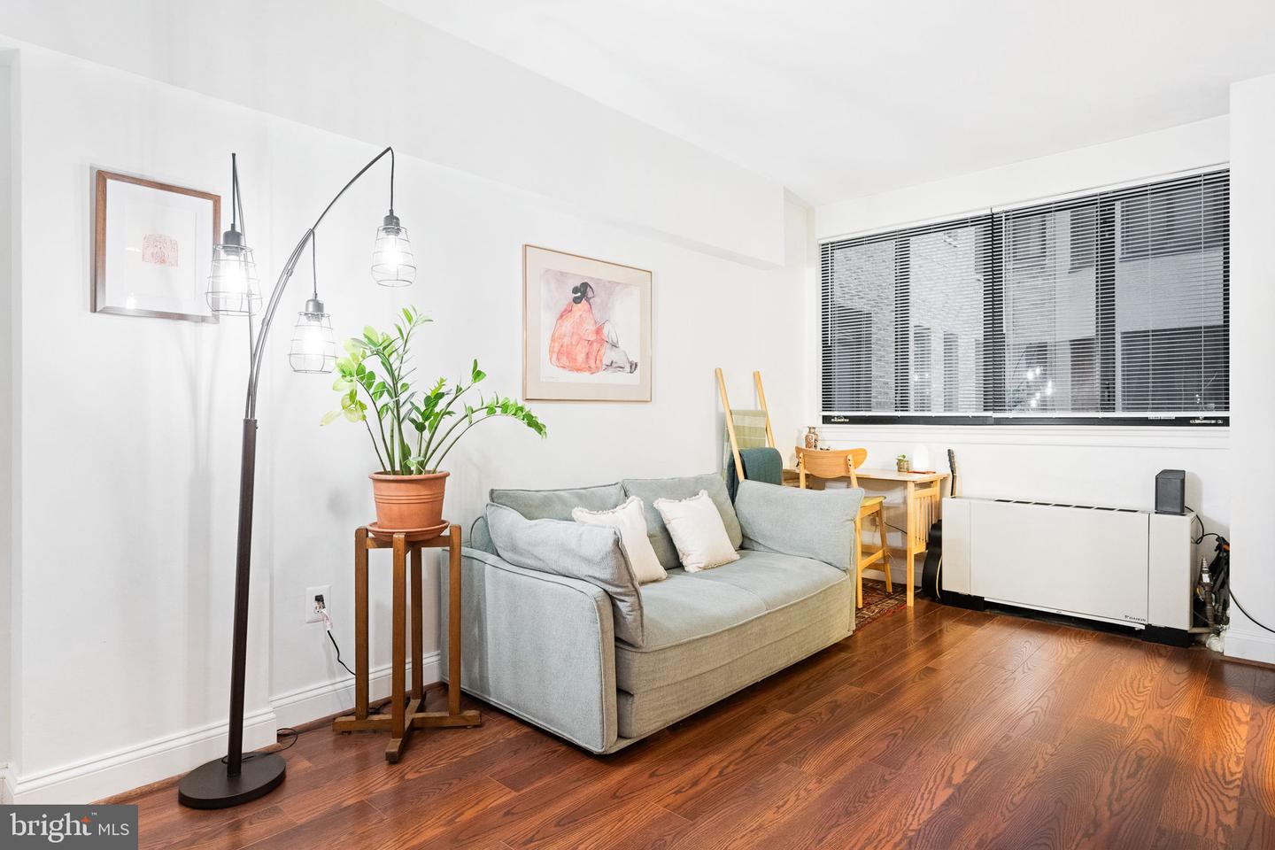 1701 16TH ST NW #204, WASHINGTON, District Of Columbia 20009, ,1 BathroomBathrooms,Residential,For sale,1701 16TH ST NW #204,DCDC2175486 MLS # DCDC2175486