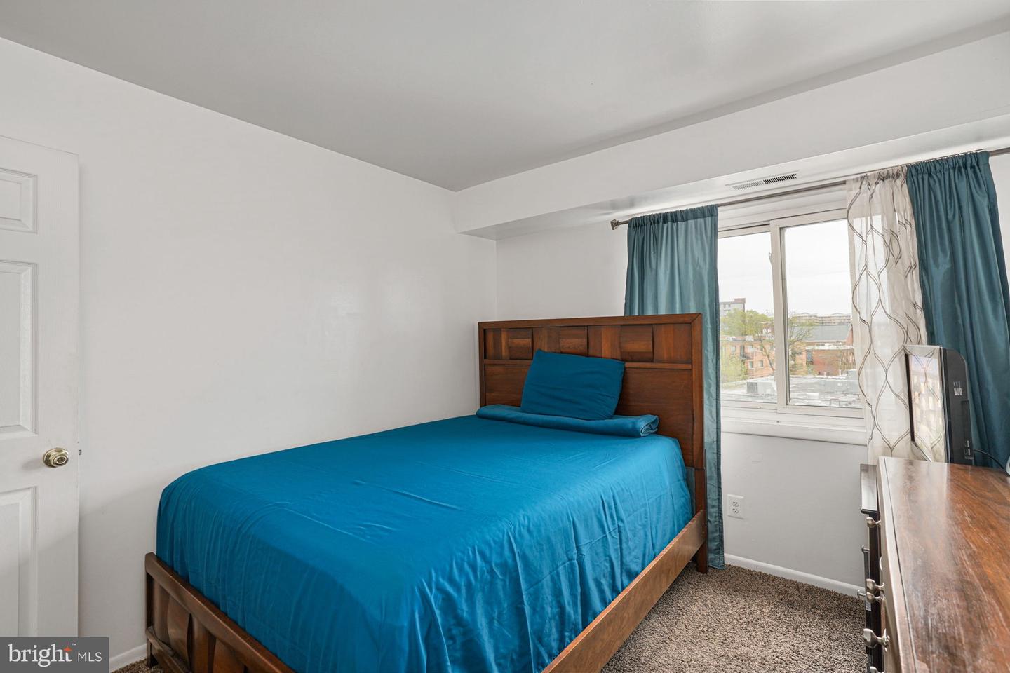 3400 25TH ST S #27, ARLINGTON, Virginia 22206, 2 Bedrooms Bedrooms, ,1 BathroomBathrooms,Residential,For sale,3400 25TH ST S #27,VAAR2055926 MLS # VAAR2055926