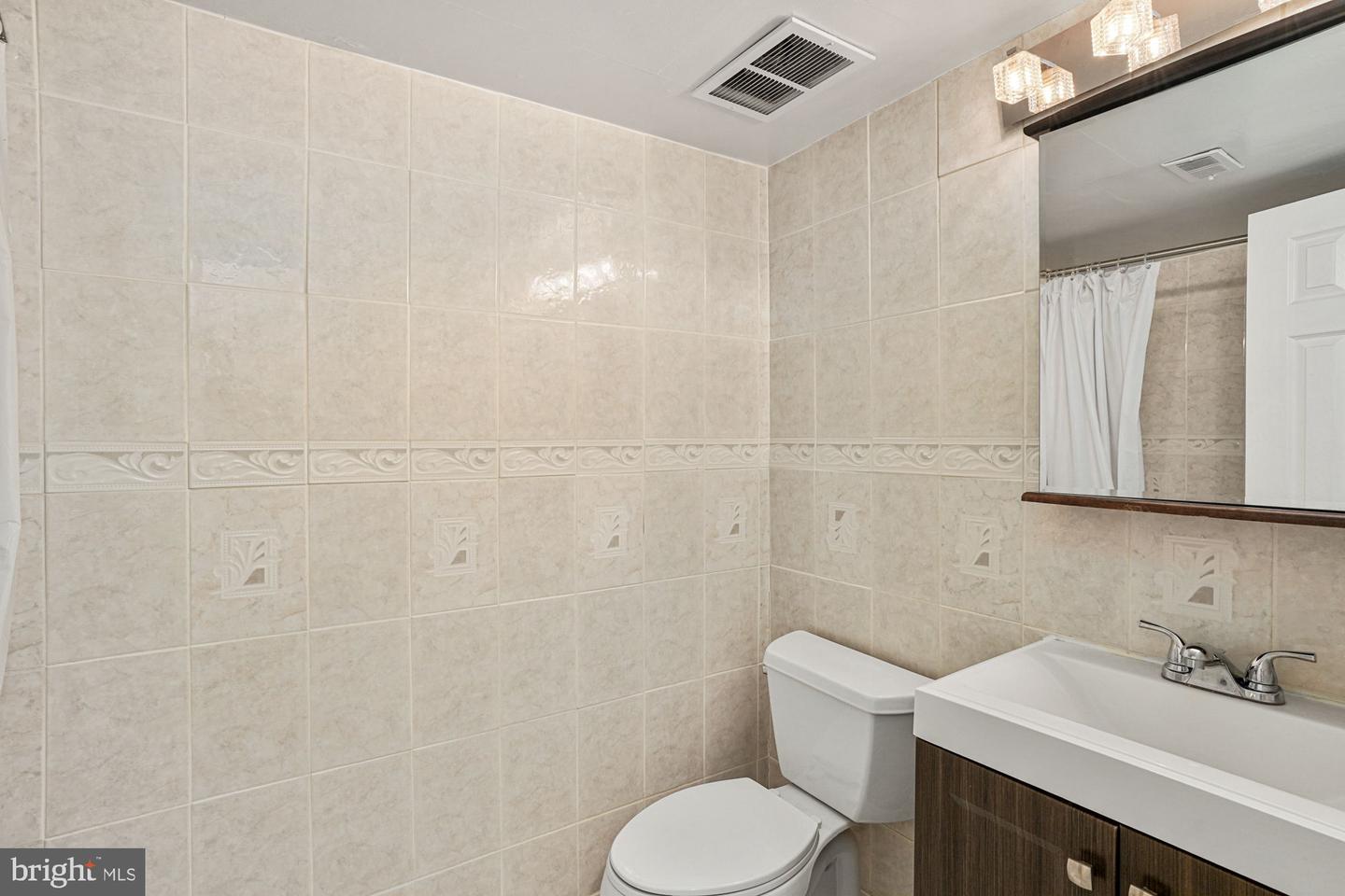 3400 25TH ST S #27, ARLINGTON, Virginia 22206, 2 Bedrooms Bedrooms, ,1 BathroomBathrooms,Residential,For sale,3400 25TH ST S #27,VAAR2055926 MLS # VAAR2055926