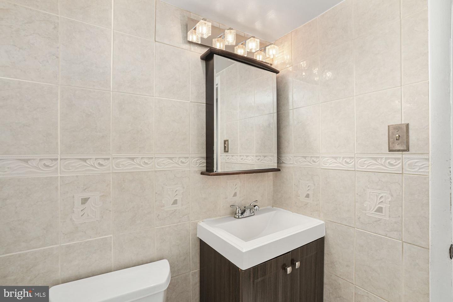3400 25TH ST S #27, ARLINGTON, Virginia 22206, 2 Bedrooms Bedrooms, ,1 BathroomBathrooms,Residential,For sale,3400 25TH ST S #27,VAAR2055926 MLS # VAAR2055926