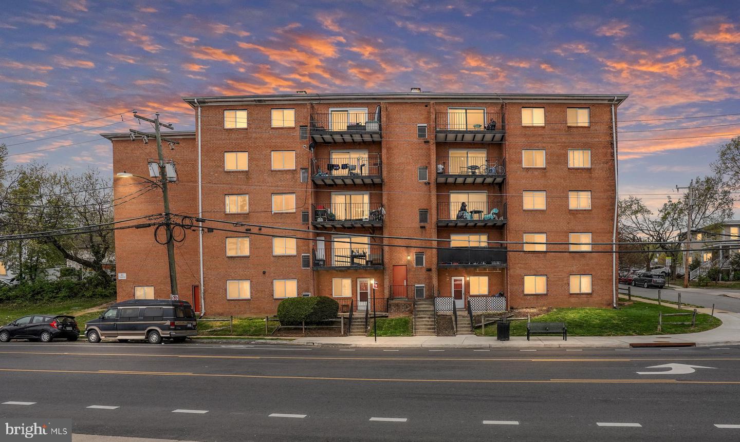 3400 25TH ST S #27, ARLINGTON, Virginia 22206, 2 Bedrooms Bedrooms, ,1 BathroomBathrooms,Residential,For sale,3400 25TH ST S #27,VAAR2055926 MLS # VAAR2055926