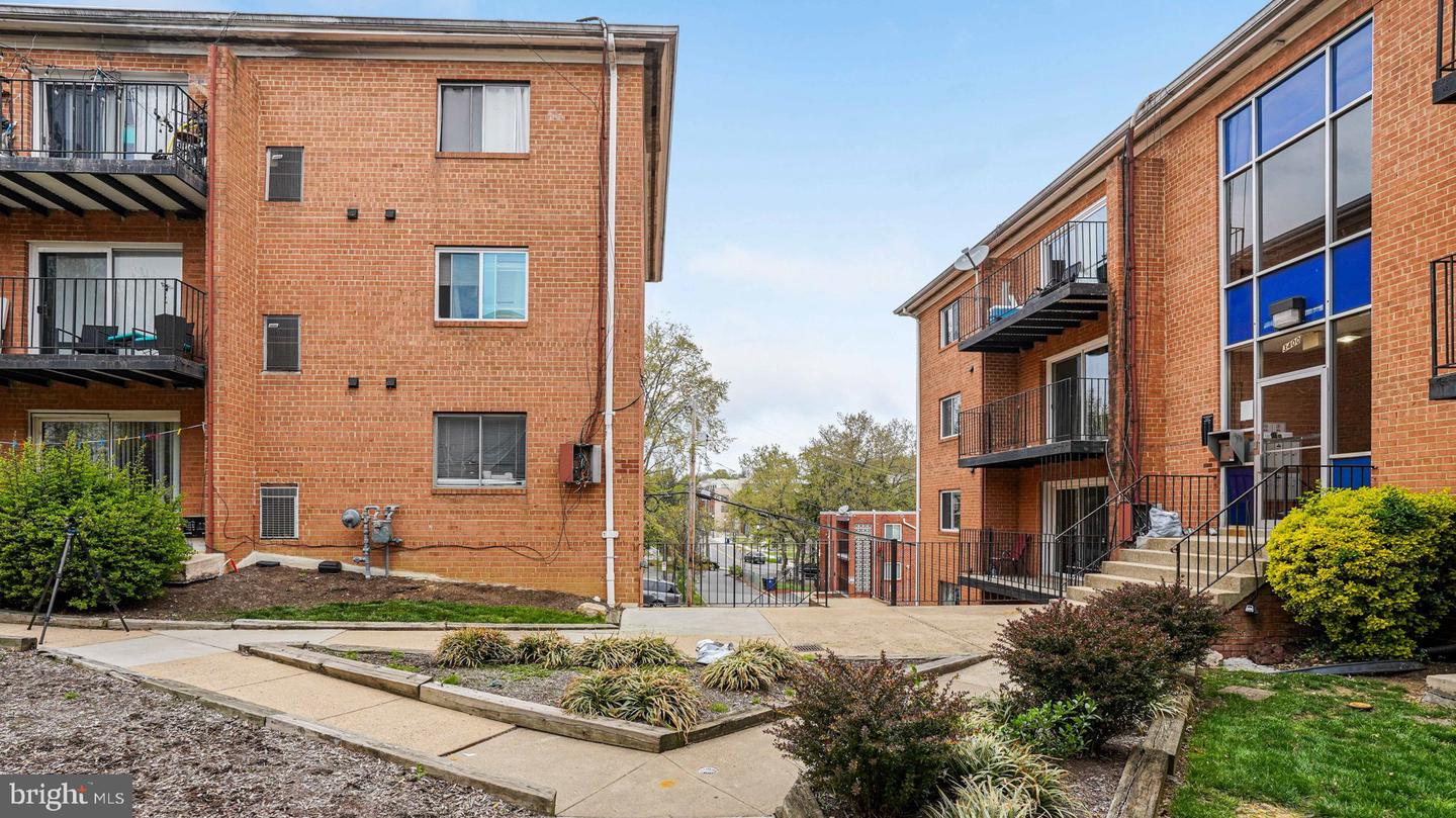 3400 25TH ST S #27, ARLINGTON, Virginia 22206, 2 Bedrooms Bedrooms, ,1 BathroomBathrooms,Residential,For sale,3400 25TH ST S #27,VAAR2055926 MLS # VAAR2055926