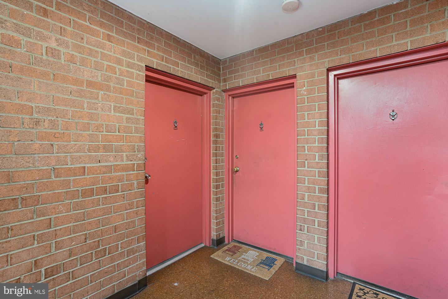 3400 25TH ST S #27, ARLINGTON, Virginia 22206, 2 Bedrooms Bedrooms, ,1 BathroomBathrooms,Residential,For sale,3400 25TH ST S #27,VAAR2055926 MLS # VAAR2055926