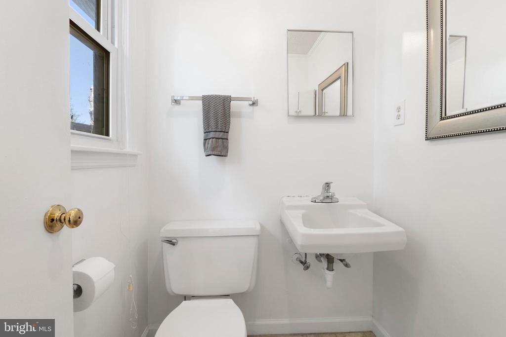 5511 CAROUSEL ST, FREDERICKSBURG, Virginia 22407, 3 Bedrooms Bedrooms, ,1 BathroomBathrooms,Residential,5511 CAROUSEL ST,VASP2035454 MLS # VASP2035454