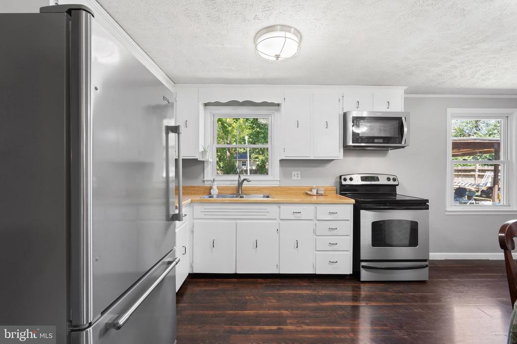 5511 CAROUSEL ST, FREDERICKSBURG, Virginia 22407, 3 Bedrooms Bedrooms, ,1 BathroomBathrooms,Residential,5511 CAROUSEL ST,VASP2035454 MLS # VASP2035454