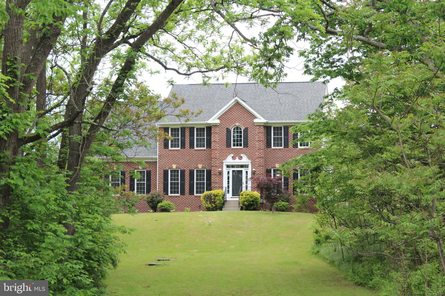 627 CHIMNEY CIRCLE, MIDDLETOWN, Virginia 22645, 4 Bedrooms Bedrooms, 9 Rooms Rooms,2 BathroomsBathrooms,Residential,For sale,627 CHIMNEY CIRCLE,VAFV2034122 MLS # VAFV2034122
