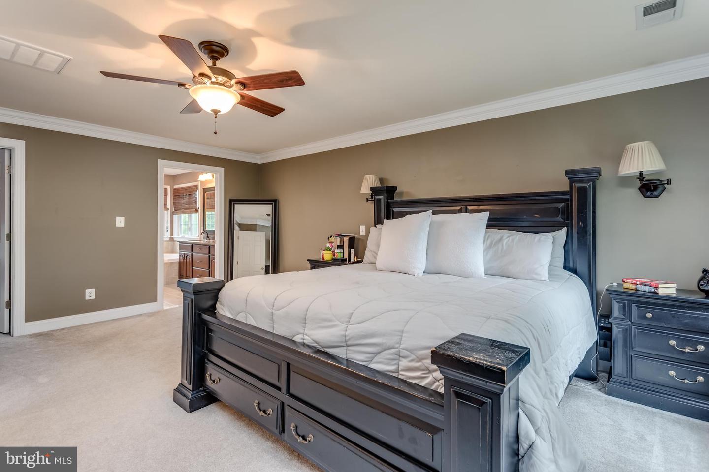 627 CHIMNEY CIRCLE, MIDDLETOWN, Virginia 22645, 4 Bedrooms Bedrooms, 9 Rooms Rooms,2 BathroomsBathrooms,Residential,For sale,627 CHIMNEY CIRCLE,VAFV2034122 MLS # VAFV2034122