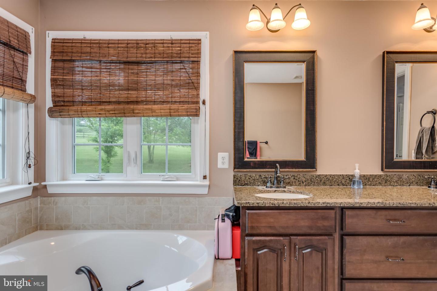 627 CHIMNEY CIRCLE, MIDDLETOWN, Virginia 22645, 4 Bedrooms Bedrooms, 9 Rooms Rooms,2 BathroomsBathrooms,Residential,For sale,627 CHIMNEY CIRCLE,VAFV2034122 MLS # VAFV2034122