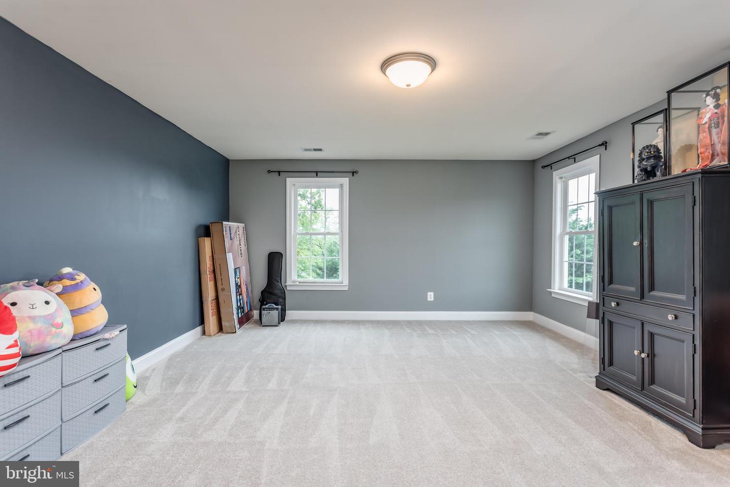 627 CHIMNEY CIRCLE, MIDDLETOWN, Virginia 22645, 4 Bedrooms Bedrooms, 9 Rooms Rooms,2 BathroomsBathrooms,Residential,For sale,627 CHIMNEY CIRCLE,VAFV2034122 MLS # VAFV2034122