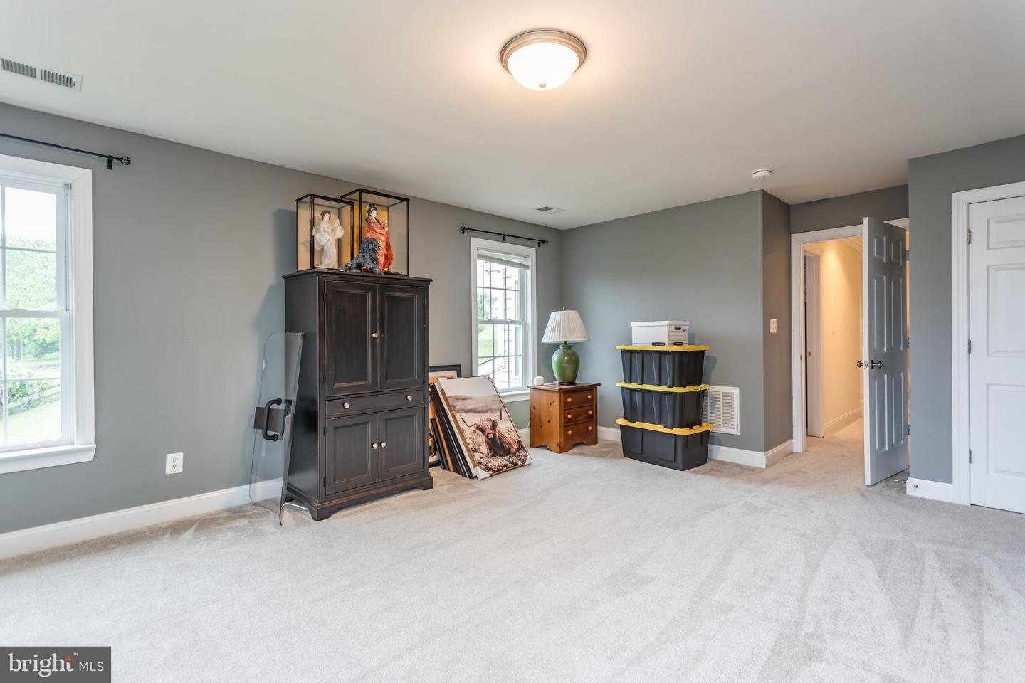 627 CHIMNEY CIRCLE, MIDDLETOWN, Virginia 22645, 4 Bedrooms Bedrooms, 9 Rooms Rooms,2 BathroomsBathrooms,Residential,For sale,627 CHIMNEY CIRCLE,VAFV2034122 MLS # VAFV2034122