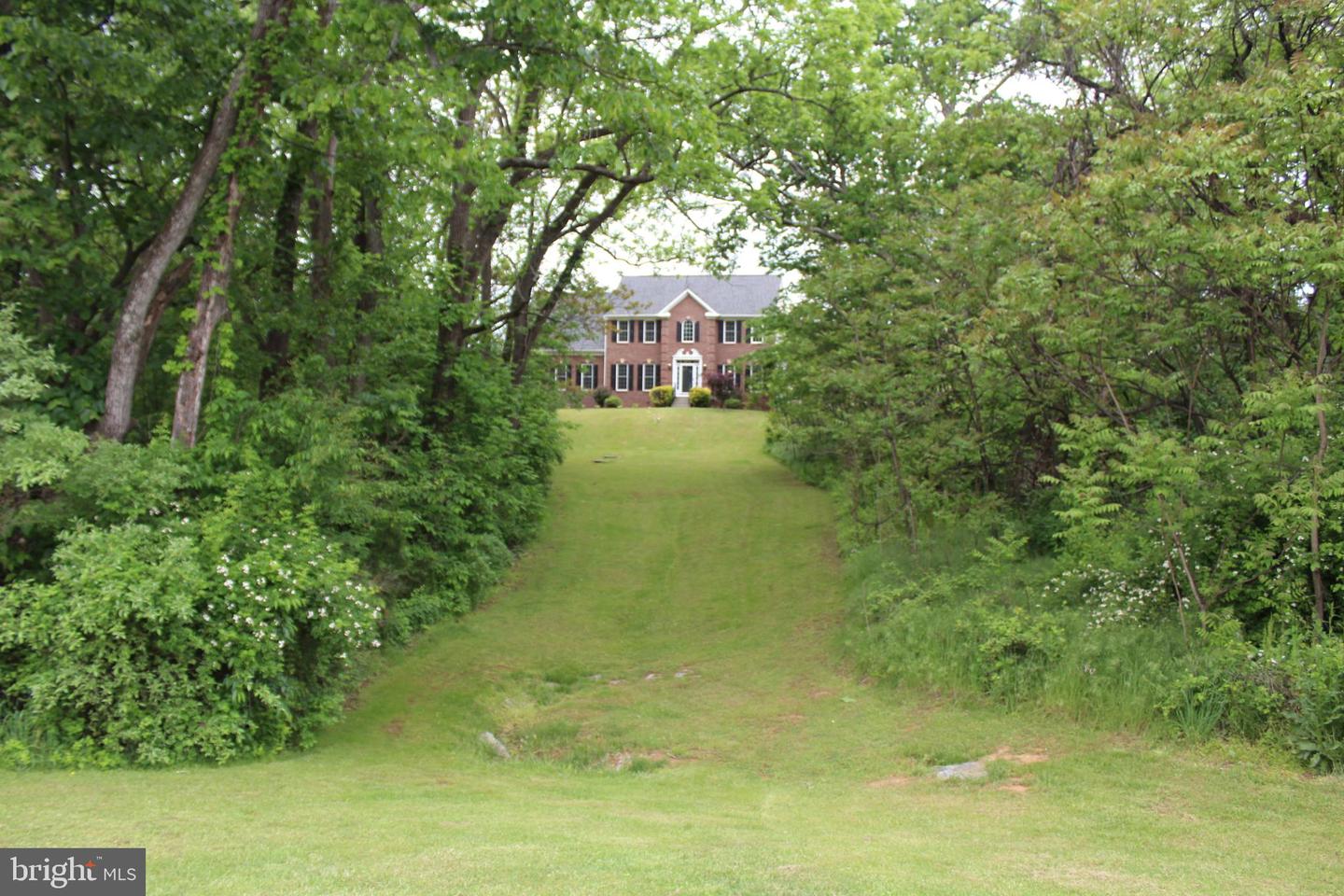 627 CHIMNEY CIRCLE, MIDDLETOWN, Virginia 22645, 4 Bedrooms Bedrooms, 9 Rooms Rooms,2 BathroomsBathrooms,Residential,For sale,627 CHIMNEY CIRCLE,VAFV2034122 MLS # VAFV2034122