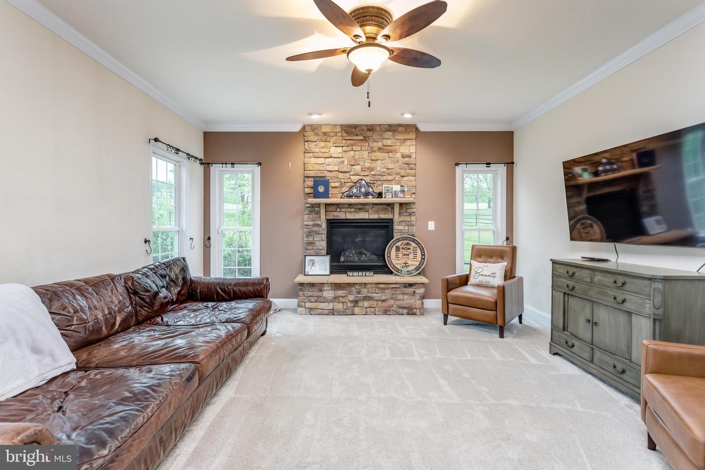 627 CHIMNEY CIRCLE, MIDDLETOWN, Virginia 22645, 4 Bedrooms Bedrooms, 9 Rooms Rooms,2 BathroomsBathrooms,Residential,For sale,627 CHIMNEY CIRCLE,VAFV2034122 MLS # VAFV2034122