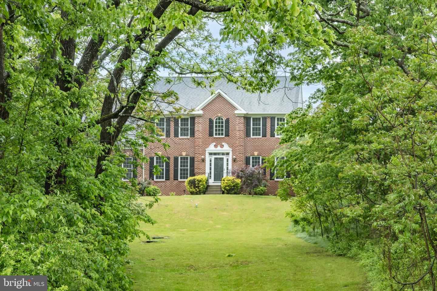 627 CHIMNEY CIRCLE, MIDDLETOWN, Virginia 22645, 4 Bedrooms Bedrooms, 9 Rooms Rooms,2 BathroomsBathrooms,Residential,For sale,627 CHIMNEY CIRCLE,VAFV2034122 MLS # VAFV2034122