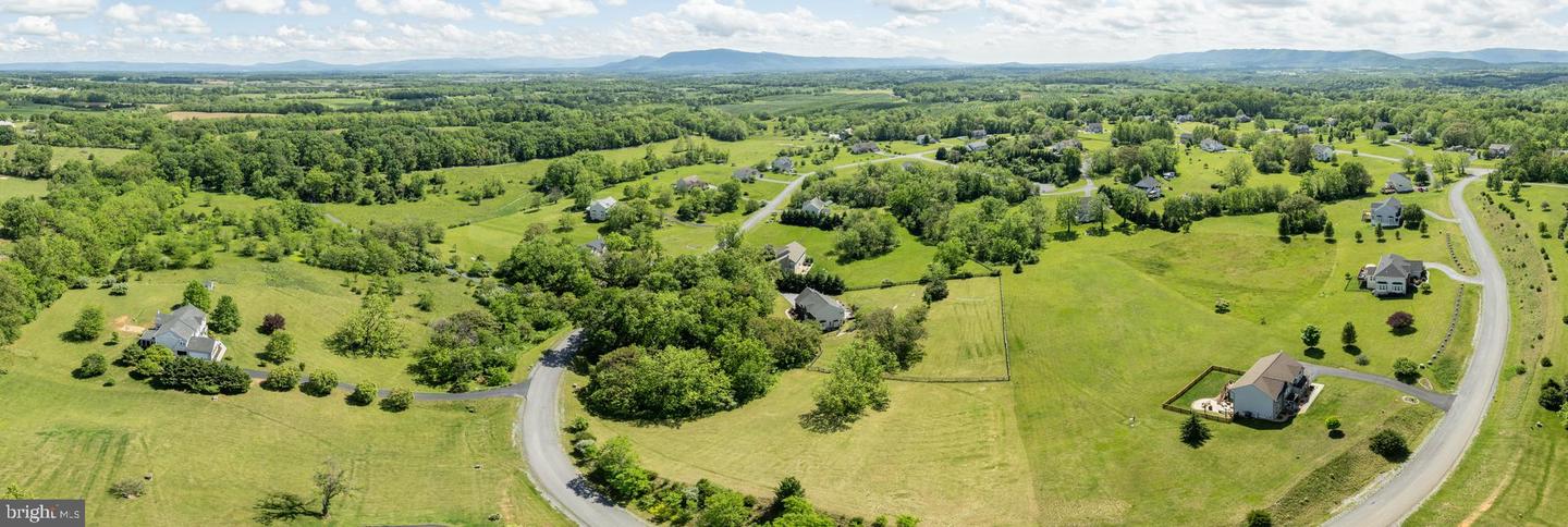 627 CHIMNEY CIRCLE, MIDDLETOWN, Virginia 22645, 4 Bedrooms Bedrooms, 9 Rooms Rooms,2 BathroomsBathrooms,Residential,For sale,627 CHIMNEY CIRCLE,VAFV2034122 MLS # VAFV2034122