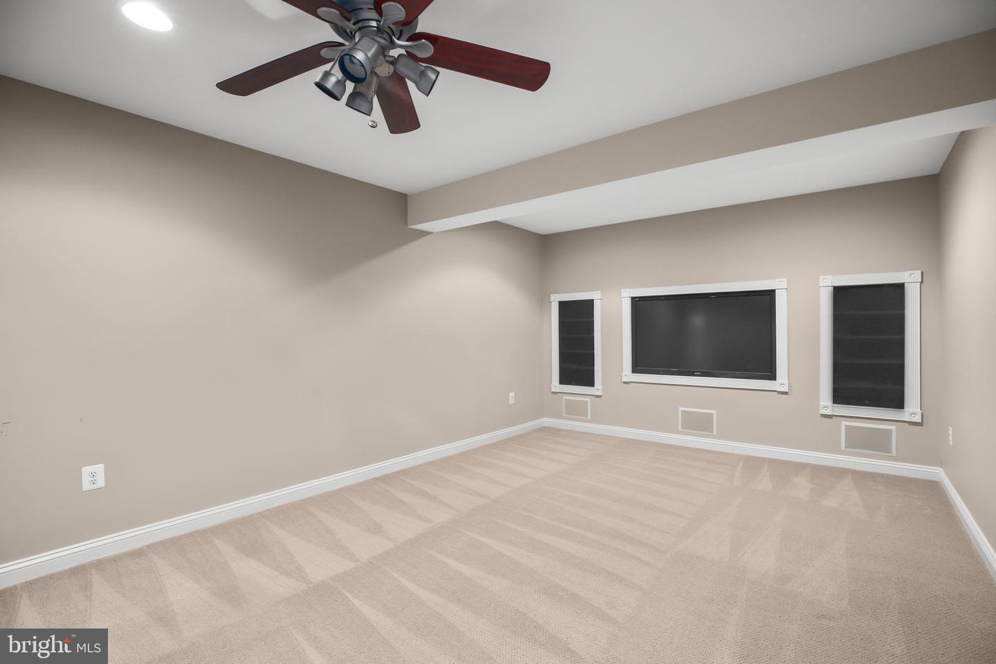 240 KIMBERWICK LN, STAFFORD, Virginia 22556, 4 Bedrooms Bedrooms, 1 Room Rooms,4 BathroomsBathrooms,Residential,For sale,240 KIMBERWICK LN,VAST2041734 MLS # VAST2041734