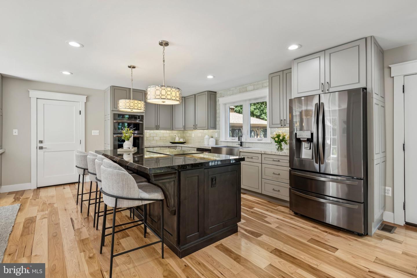 6006 RIVER DR, LORTON, Virginia 22079, 5 Bedrooms Bedrooms, 17 Rooms Rooms,3 BathroomsBathrooms,Residential,For sale,6006 RIVER DR,VAFX2262926 MLS # VAFX2262926