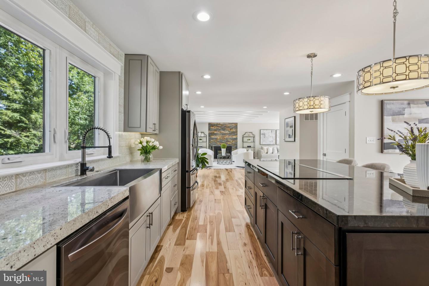 6006 RIVER DR, LORTON, Virginia 22079, 5 Bedrooms Bedrooms, 17 Rooms Rooms,3 BathroomsBathrooms,Residential,For sale,6006 RIVER DR,VAFX2262926 MLS # VAFX2262926