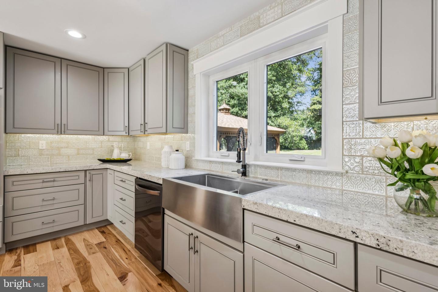 6006 RIVER DR, LORTON, Virginia 22079, 5 Bedrooms Bedrooms, 17 Rooms Rooms,3 BathroomsBathrooms,Residential,For sale,6006 RIVER DR,VAFX2262926 MLS # VAFX2262926