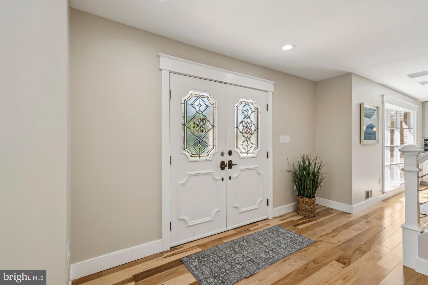 6006 RIVER DR, LORTON, Virginia 22079, 5 Bedrooms Bedrooms, 17 Rooms Rooms,3 BathroomsBathrooms,Residential,For sale,6006 RIVER DR,VAFX2262926 MLS # VAFX2262926