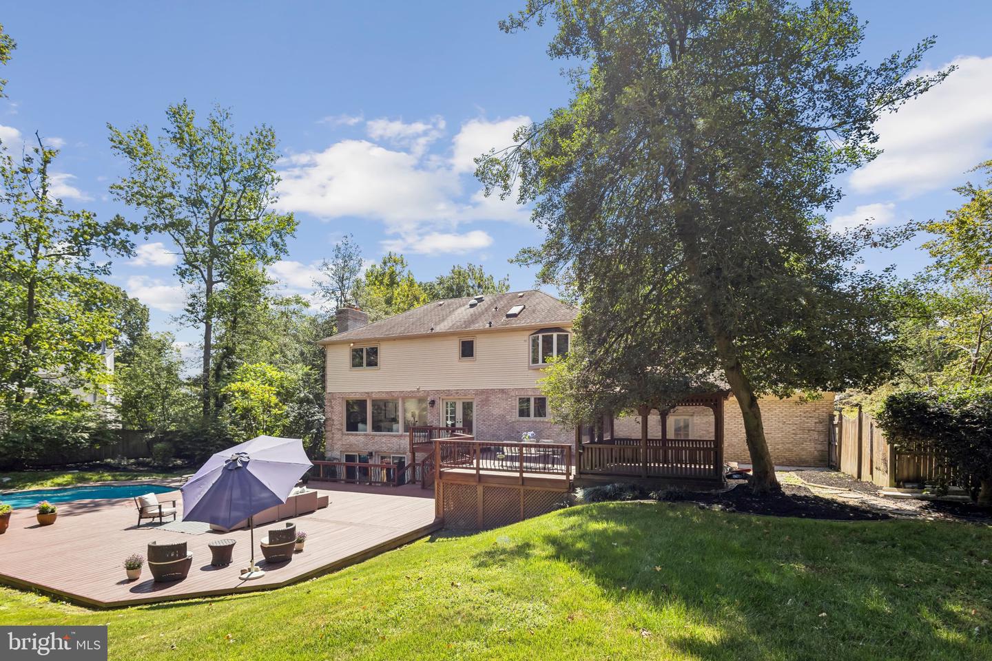 6006 RIVER DR, LORTON, Virginia 22079, 5 Bedrooms Bedrooms, 17 Rooms Rooms,3 BathroomsBathrooms,Residential,For sale,6006 RIVER DR,VAFX2262926 MLS # VAFX2262926