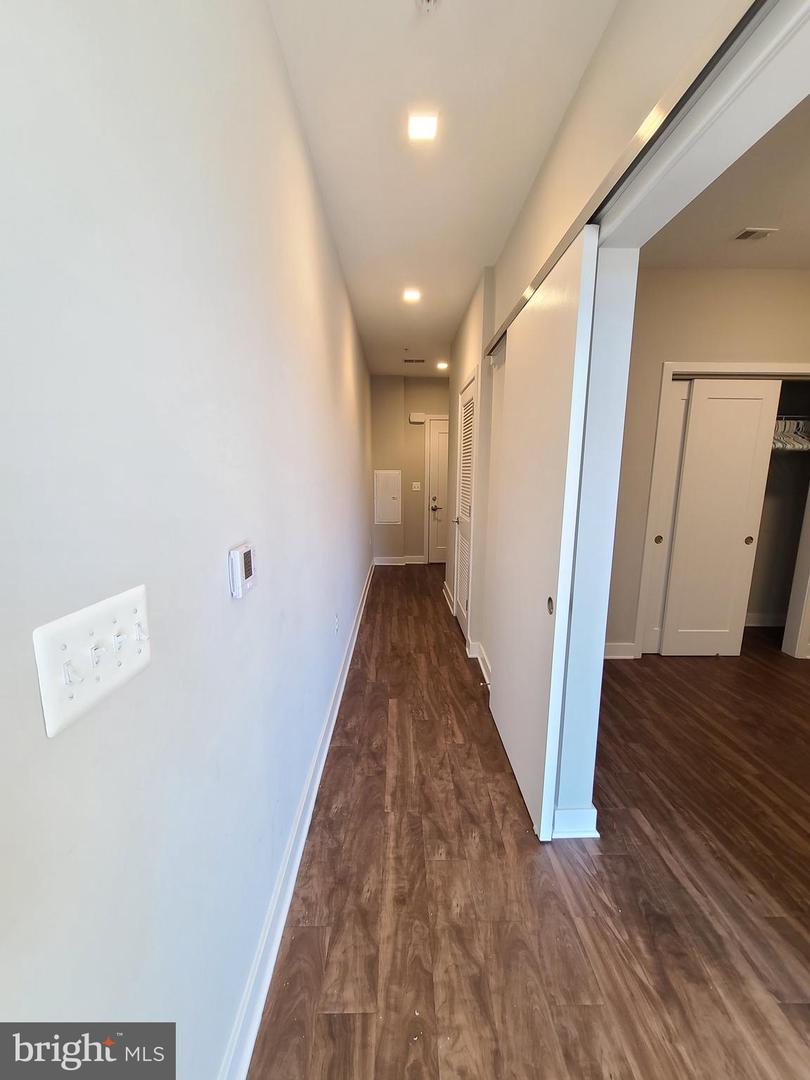 989 S BUCHANAN ST #320, ARLINGTON, Virginia 22204, 1 Bedroom Bedrooms, ,1 BathroomBathrooms,Residential,For sale,989 S BUCHANAN ST #320,VAAR2062952 MLS # VAAR2062952 989 S BUCHANAN ST #320, ARLINGTON, Virginia 22204, 1 Bedroom Bedrooms, ,1 BathroomBathrooms,Residential,For sale,989 S BUCHANAN ST #320,VAAR2062952 MLS # VAAR2062952