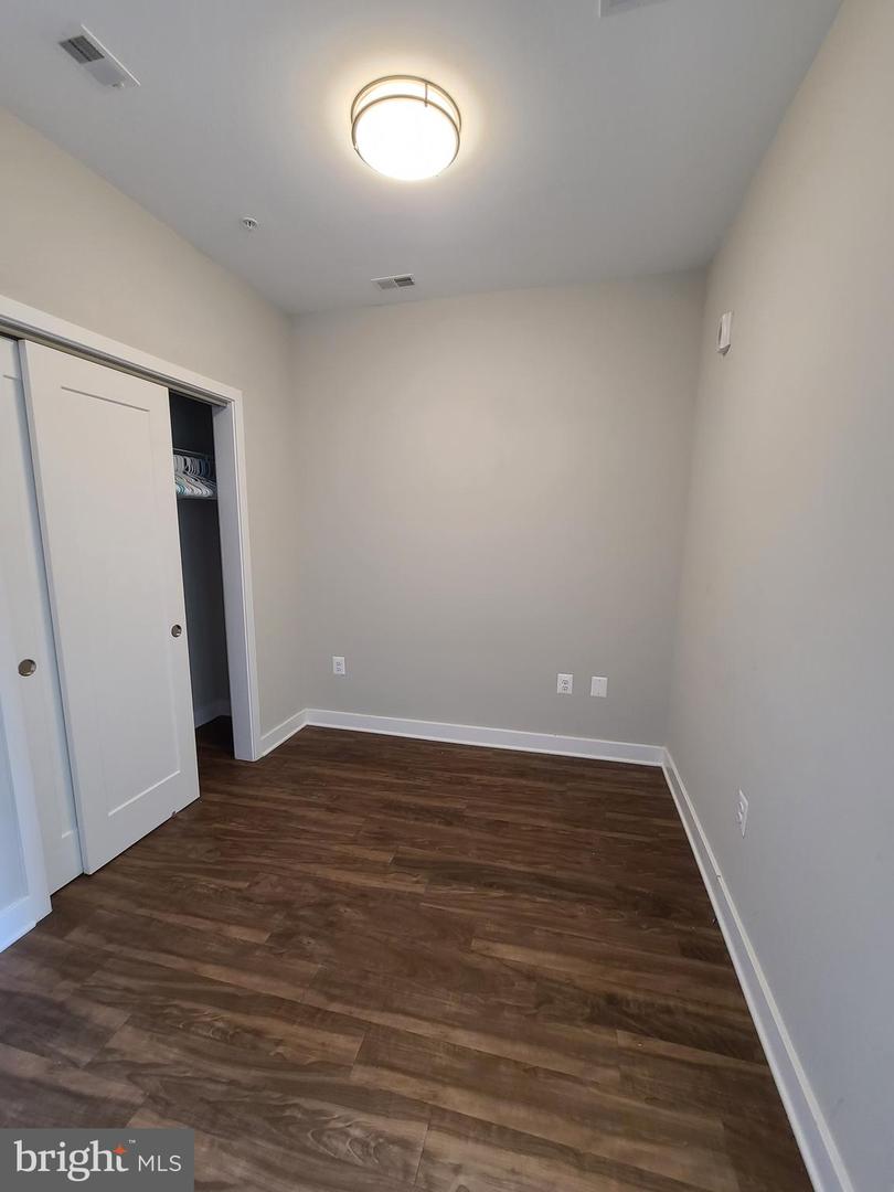 989 S BUCHANAN ST #320, ARLINGTON, Virginia 22204, 1 Bedroom Bedrooms, ,1 BathroomBathrooms,Residential,For sale,989 S BUCHANAN ST #320,VAAR2062952 MLS # VAAR2062952 989 S BUCHANAN ST #320, ARLINGTON, Virginia 22204, 1 Bedroom Bedrooms, ,1 BathroomBathrooms,Residential,For sale,989 S BUCHANAN ST #320,VAAR2062952 MLS # VAAR2062952