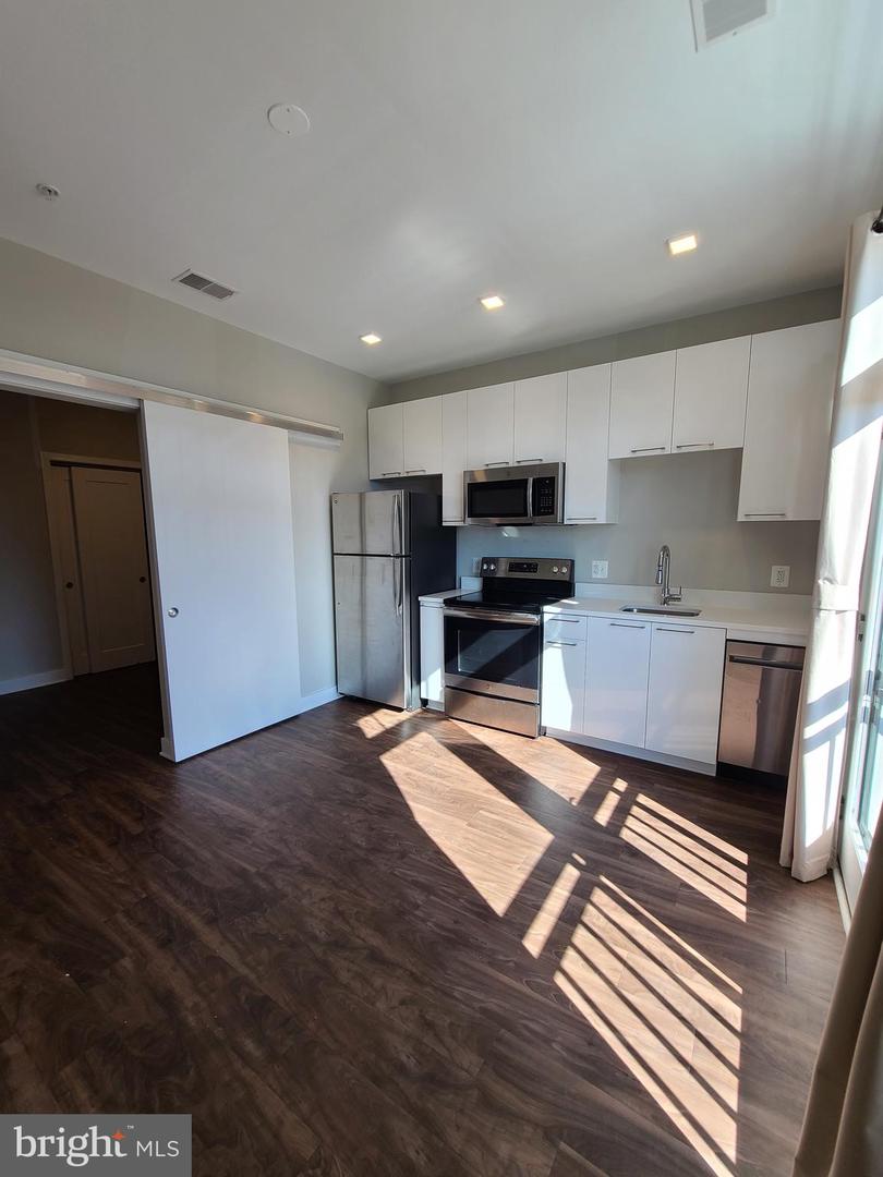 989 S BUCHANAN ST #320, ARLINGTON, Virginia 22204, 1 Bedroom Bedrooms, ,1 BathroomBathrooms,Residential,For sale,989 S BUCHANAN ST #320,VAAR2062952 MLS # VAAR2062952 989 S BUCHANAN ST #320, ARLINGTON, Virginia 22204, 1 Bedroom Bedrooms, ,1 BathroomBathrooms,Residential,For sale,989 S BUCHANAN ST #320,VAAR2062952 MLS # VAAR2062952