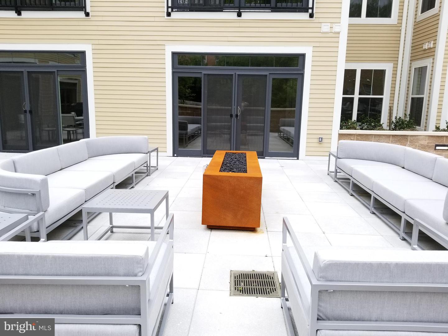 989 S BUCHANAN ST #320, ARLINGTON, Virginia 22204, 1 Bedroom Bedrooms, ,1 BathroomBathrooms,Residential,For sale,989 S BUCHANAN ST #320,VAAR2062952 MLS # VAAR2062952 989 S BUCHANAN ST #320, ARLINGTON, Virginia 22204, 1 Bedroom Bedrooms, ,1 BathroomBathrooms,Residential,For sale,989 S BUCHANAN ST #320,VAAR2062952 MLS # VAAR2062952