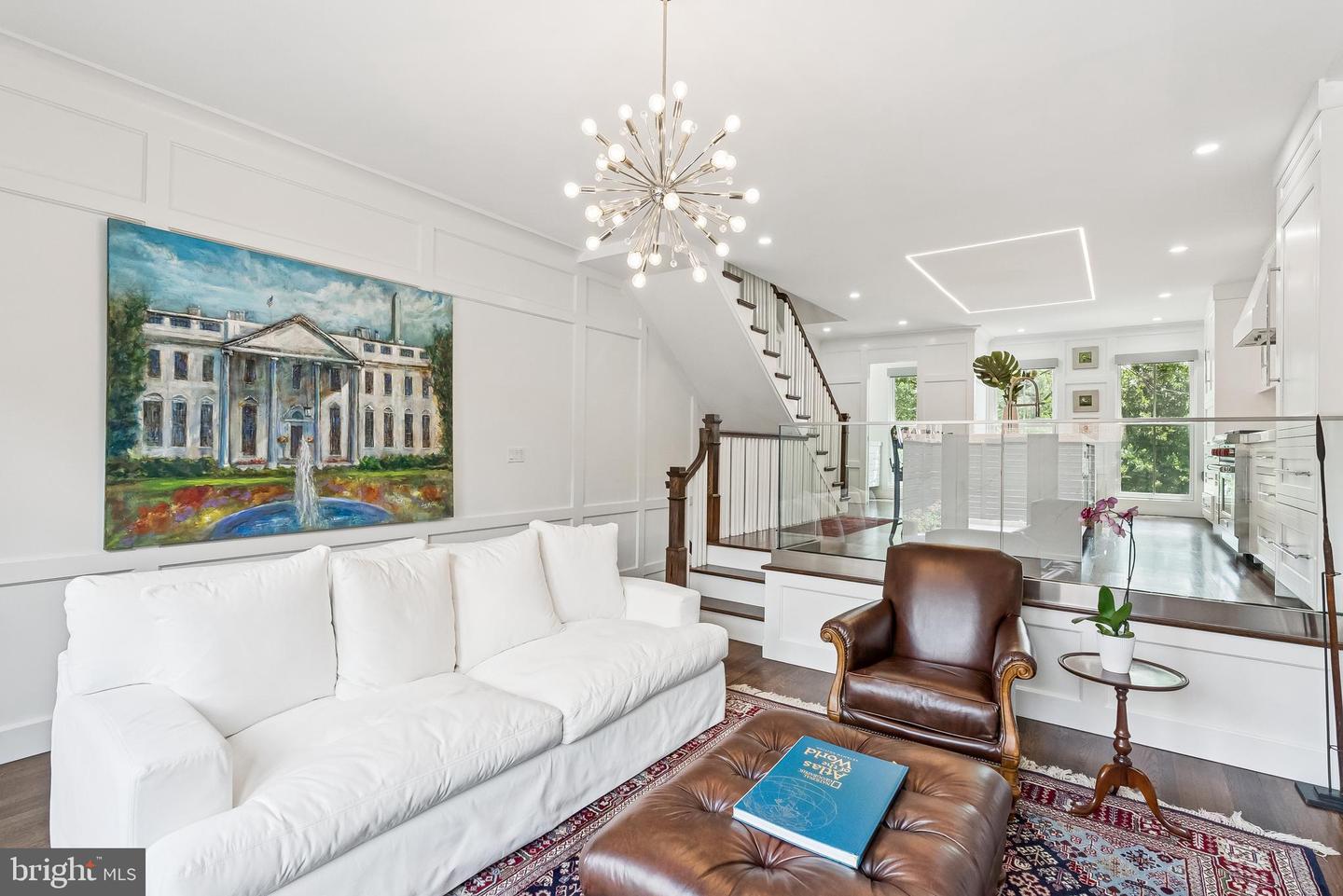 422 N UNION ST, ALEXANDRIA, Virginia 22314, 3 Bedrooms Bedrooms, ,3 BathroomsBathrooms,Residential,For sale,422 N UNION ST,VAAX2049230 MLS # VAAX2049230