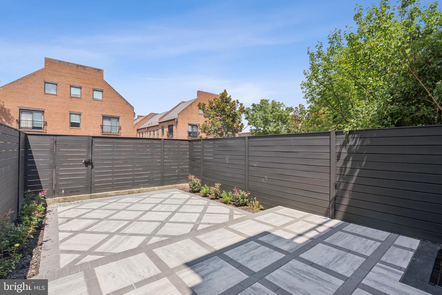 422 N UNION ST, ALEXANDRIA, Virginia 22314, 3 Bedrooms Bedrooms, ,3 BathroomsBathrooms,Residential,For sale,422 N UNION ST,VAAX2049230 MLS # VAAX2049230