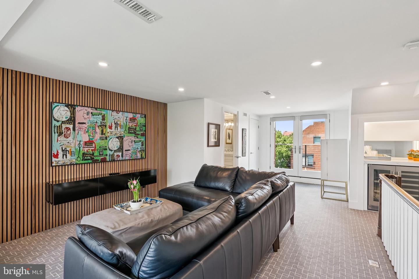 422 N UNION ST, ALEXANDRIA, Virginia 22314, 3 Bedrooms Bedrooms, ,3 BathroomsBathrooms,Residential,For sale,422 N UNION ST,VAAX2049230 MLS # VAAX2049230