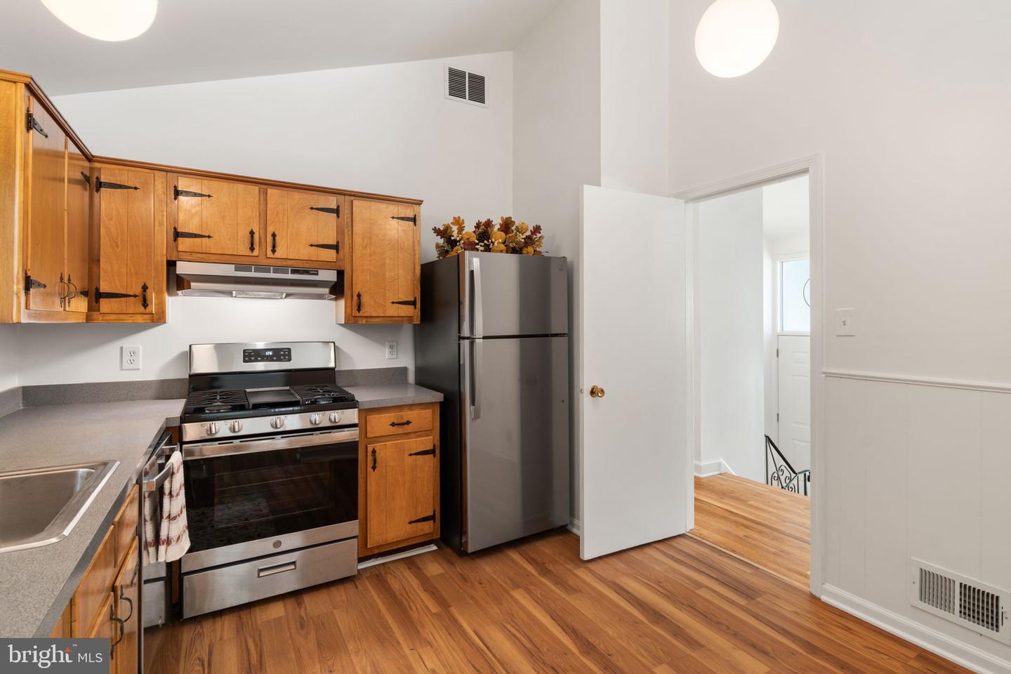 9883 BECKET CT, FAIRFAX, Virginia 22032, 4 Bedrooms Bedrooms, ,2 BathroomsBathrooms,Residential,For sale,9883 BECKET CT,VAFX2264786 MLS # VAFX2264786