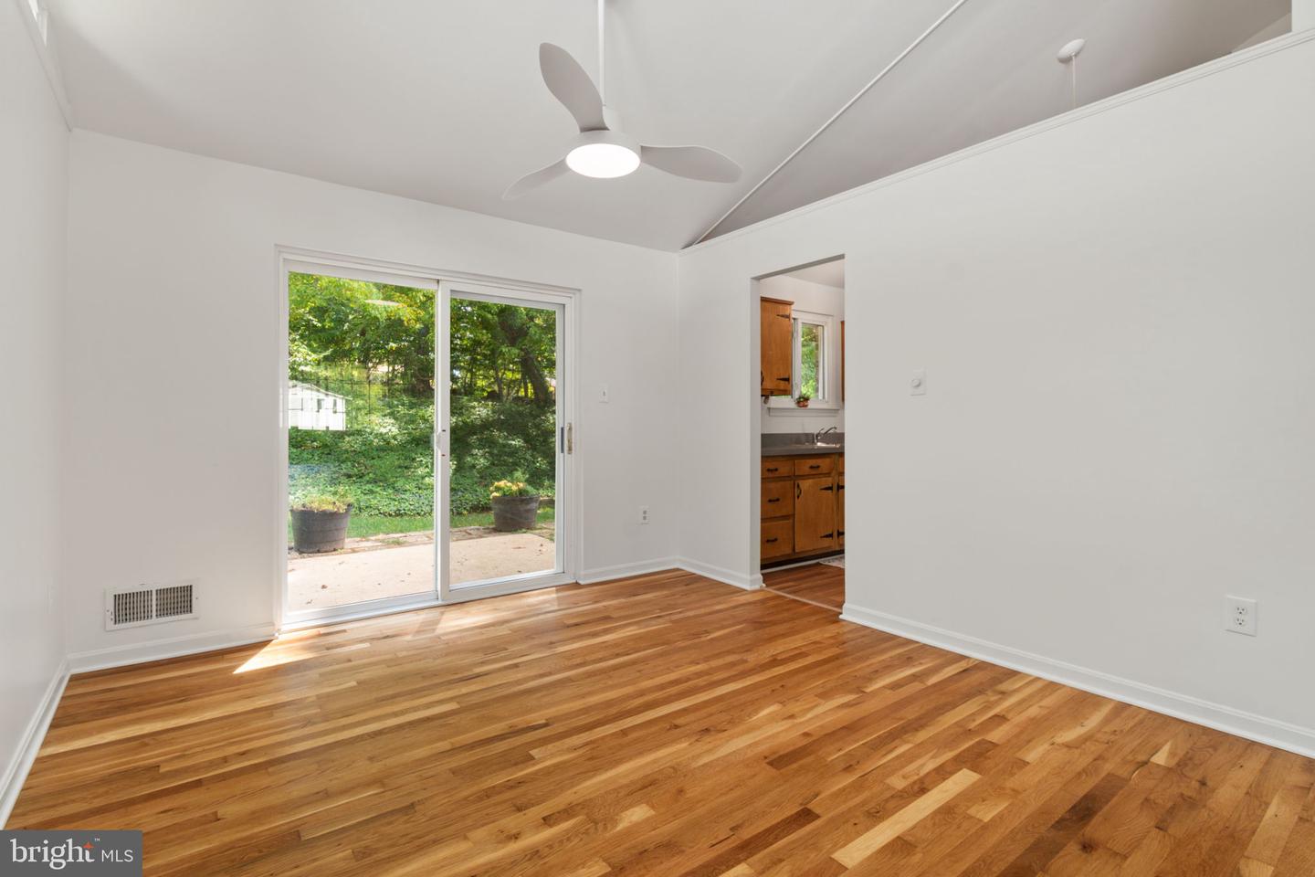 9883 BECKET CT, FAIRFAX, Virginia 22032, 4 Bedrooms Bedrooms, ,2 BathroomsBathrooms,Residential,For sale,9883 BECKET CT,VAFX2264786 MLS # VAFX2264786